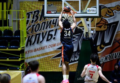 Харківські Соколи обіграли Київ-Баскет, Мавпи та Рівне зіграли овертайм: хайлайти Суперліги GGBET 6 березня