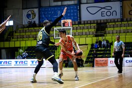 Черкаські Мавпи зробили камбек та перемогли Київ-Баскет у столиці