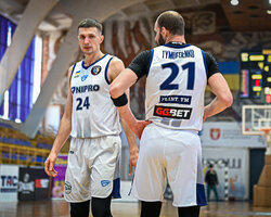 Дніпро виграв регулярний чемпіонат, Старий Луцьк втратив шанси на плейоф: турнірна таблиця Суперліги GGBET