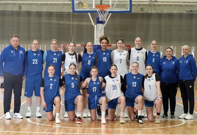 Збірна України готується до важливого матчу проти Чорногорії: фото тренування та коментар Ковтун