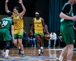 Прикарпаття-Говерла у домашньому півфіналі Кубка України здолала Запоріжжя