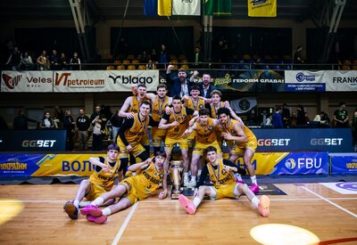 Солодкі миті перемоги: фотогалерея церемонії нагородження Фіналу чотирьох Кубка України