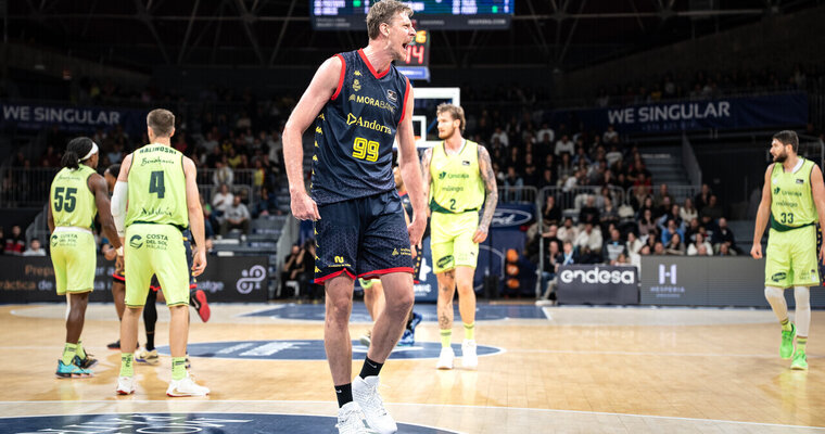 Українці за кордоном: Пустовий набрав 19 очок в Іспанії, дабл-дабли Санона та Зотова