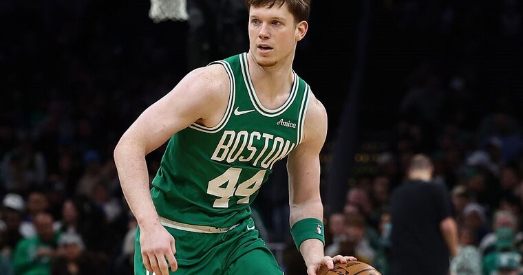 Українці за кордоном: Шульга набрав перші очки в НБА, увійшовши в історію Бостона