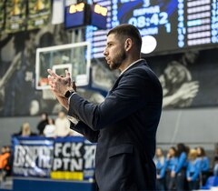 Мавпи здобули важливу перемогу надо Соколами: відео коментарів після гри