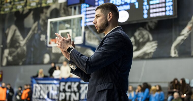 Мавпи здобули важливу перемогу надо Соколами: відео коментарів після гри