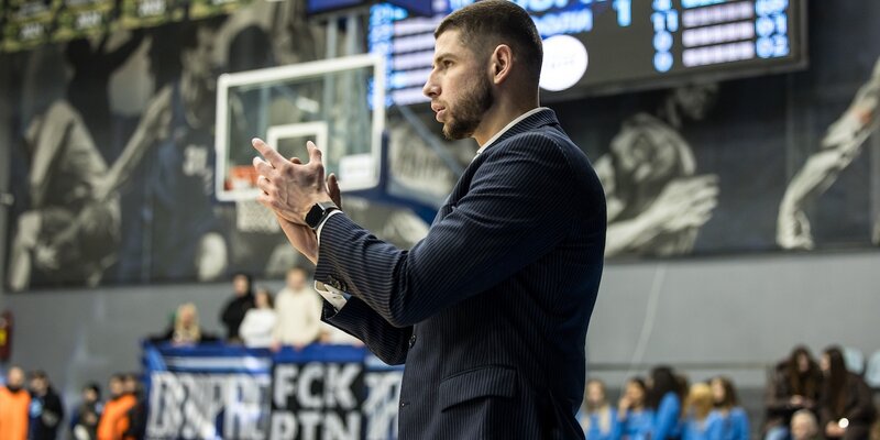 Мавпи здобули важливу перемогу надо Соколами: відео коментарів після гри