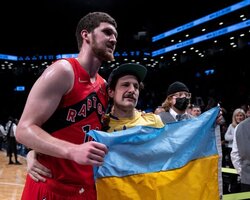 Святослав Михайлюк дебютував у плейоф НБА