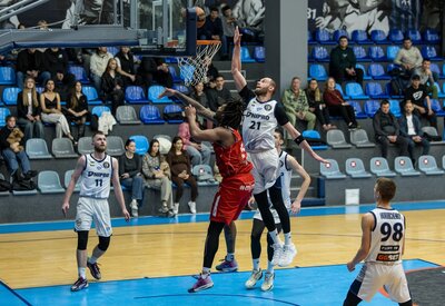 Дніпро вдома розгромив Рівне: фотогалерея