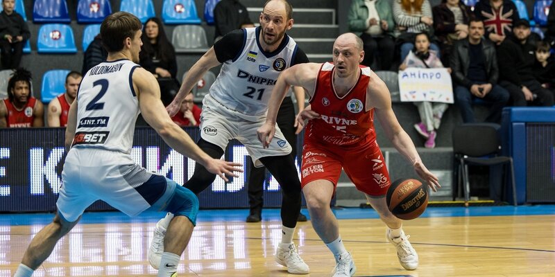 Влучання Кошеватського та Коров’якова через весь майданчик — у топ-10 моментів туру Суперліги