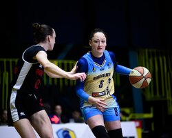 Будівельник виграв у Франківська-Прикарпаття перший матч фінальної серії жіночої Суперліги