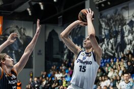 Дніпро виграв перший матч серії проти Черкаських Мавпи