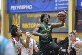 Прикарпаття-Говерла обіграла Рівне і перевела серію у третю гру