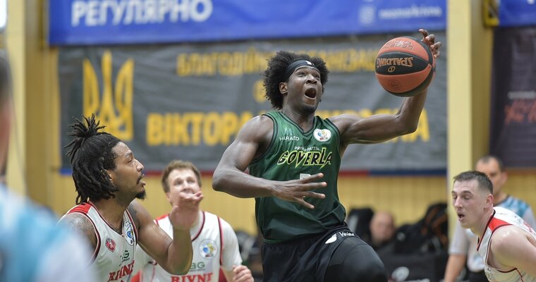 Прикарпаття-Говерла обіграла Рівне і перевела серію у третю гру