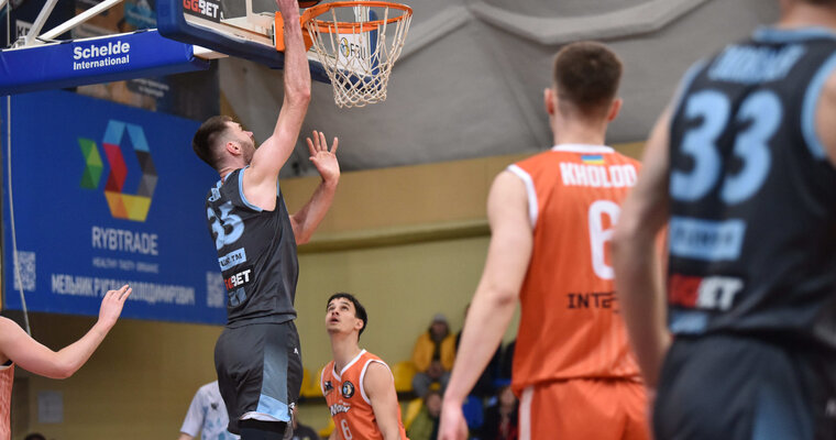 Дніпро переміг Черкаські Мавпи і оформив вихід до півфіналу Суперліги