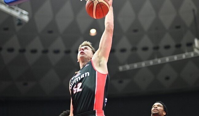 Українці за кордоном: у Геруна 7 очок в чемпіонаті Японії