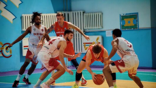 Фінальна серія чоловічої Вищої ліги стартує 15 квітня