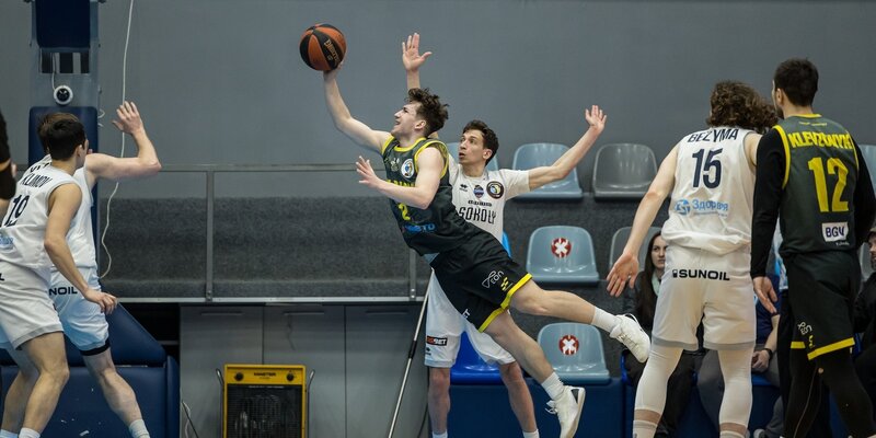 Київ-Баскет повів у півфінальній серії проти Харківських Соколів: хайлайти Суперліги GGBET 15 квітня