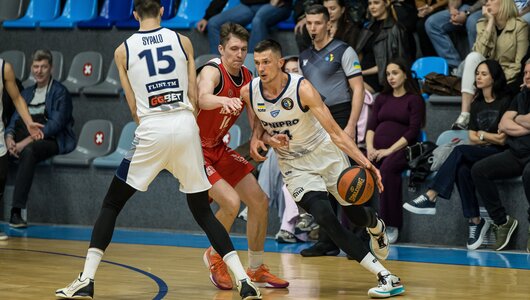 Дніпро здобув перемогу у першому півфінальному матчі із Рівне-ОШВСМ