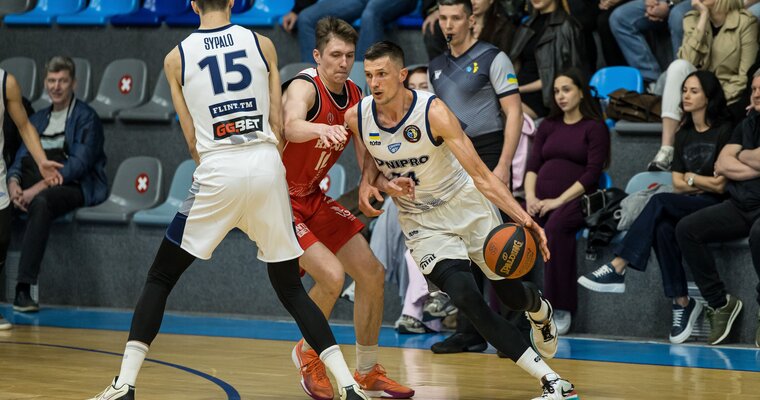 Дніпро здобув перемогу у першому півфінальному матчі із Рівне-ОШВСМ