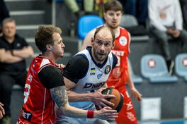 Дніпро розгромив Рівне в першому півфіналі плейоф: хайлайти Суперліги GGBET 16 квітня