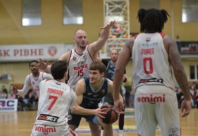 Дніпро закрив півфінальну серію в Рівному: фотогалерея