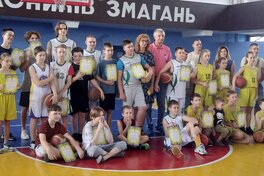 У Дніпрі провели баскетбольний літній табір для дітей