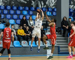 Харківські Соколи подужали Рівне-ОШВСМ у першій 