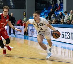 Харківські Соколи виграли в Рівного перший матч серії за бронзу: хайлайти Суперліги GGBET 25 квітня