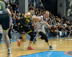 Дніпро переміг Київ-Баскет у першому матчі фіналу Суперліги GGBET