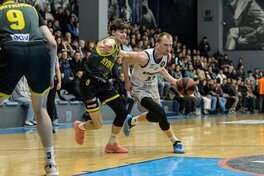 Дніпро переміг Київ-Баскет у першому матчі фіналу Суперліги GGBET