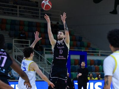 Українці за кордоном: Войналович у фіналі чемпіонату Азербайджану, Бобров та Липовий зіграли між собою в Румунії