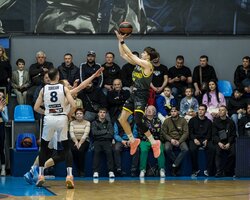 Дніпро обіграв Київ-Баскет у першому матчі фінальної серії: хайлайти Суперліги GGBET 26 квітня