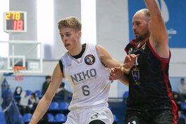 Вирішальна гра бронзової серії Вищої ліги пройде 1 травня