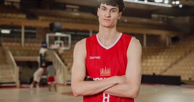 Українці за кордоном: Кличко оформив дабл-дабл в молодіжному чемпіонаті Франції