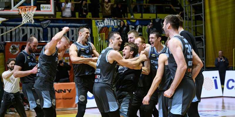 Третє поспіль чемпіонство Дніпра і неймовірна атмосфера: підсумкове відео золотого матчу Суперліги GGBET