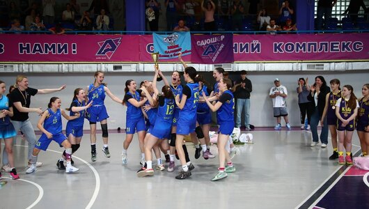 СДЮШОР з баскетболу-МОБІ друге чемпіонки ВЮБЛ серед дівчат 2012 року: фотогалерея фінального матчу та церемонії нагородження