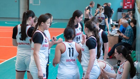 Жіноча Молодіжна ліга: команди Івано-Франківська виграли матчі другого дня Фіналу чотирьох
