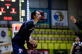 Вадим Заплотинський продовжить грати у Харківських Соколах