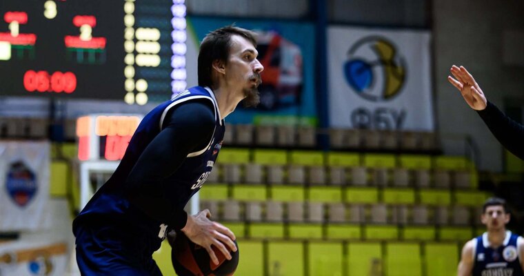 Вадим Заплотинський продовжить грати у Харківських Соколах