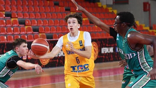 Гравець збірної України U-18 Ілля Крамар перебирається у США