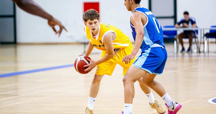 Україна — Польща: відеотрансляція матчу чемпіонату Європи U-18