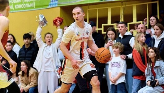 Хмельницький залишив в складі Миколу Бачуріна