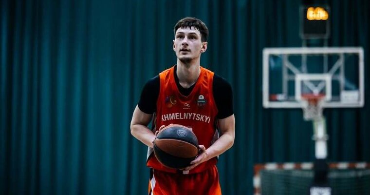 Хмельницький оголосив про ще одне підписання напередодні дебюту у Суперлізі