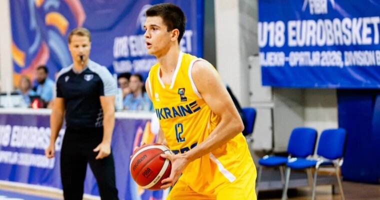 Гравець збірної України U-18 Євген Татунчак визначився з місцем продовження кар'єри