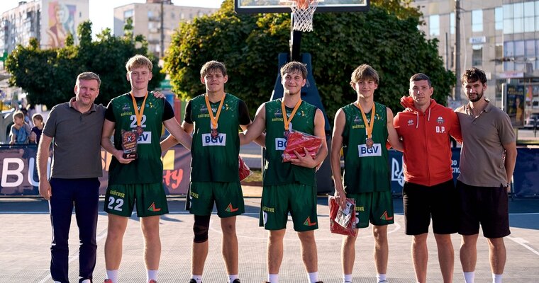 Команда Полісся Політехніка виграла хмельницький етап чемпіонату України 3х3 серед юнацьких команд