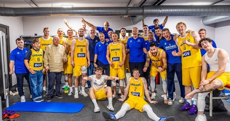 Яскраві фото переможного матчу збірної України проти Греції