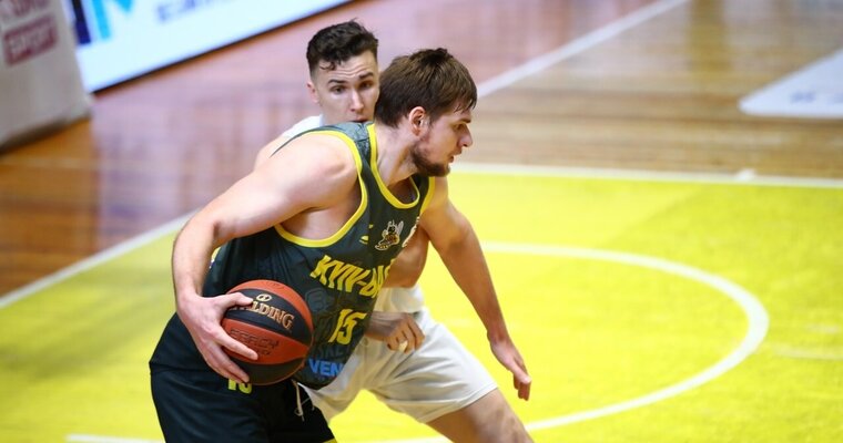 Історичні рейтинги Суперліги GGBET: лідери за підбираннями та блоками