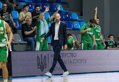 Запоріжжя виграло важку гру у Харківських Соколів: відео коментарів