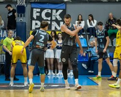 Дніпро та Черкаські Мавпи на вершині: турнірна таблиця Суперліги GGBET